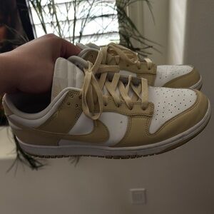 Nike dunk low size 10.5